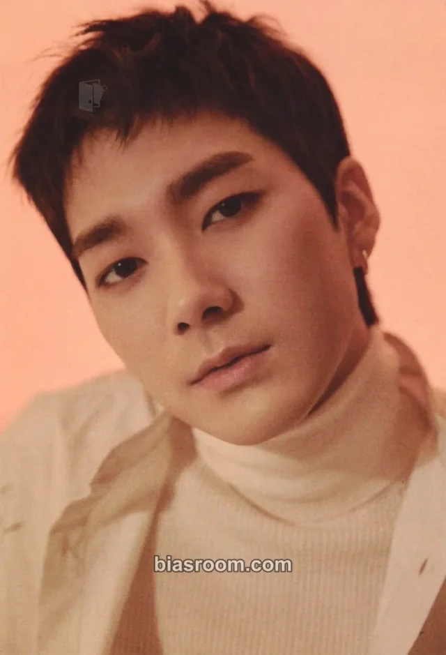 NU'EST - Aron - HYBE Insight Museum Event hybe insight mini photocard photocard set merch photocard