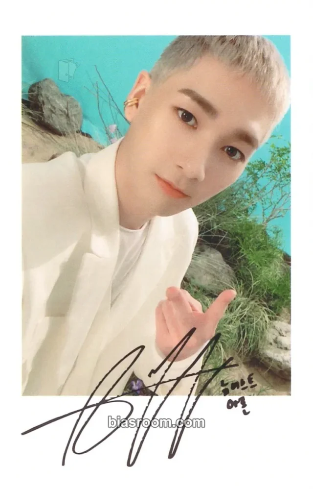 NU'EST - Aron - On-Clip Unboxing Other merch inclusion large photocard polaroid