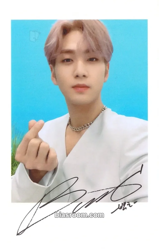 NU'EST - Baekho - On-Clip Unboxing Other merch inclusion large photocard polaroid