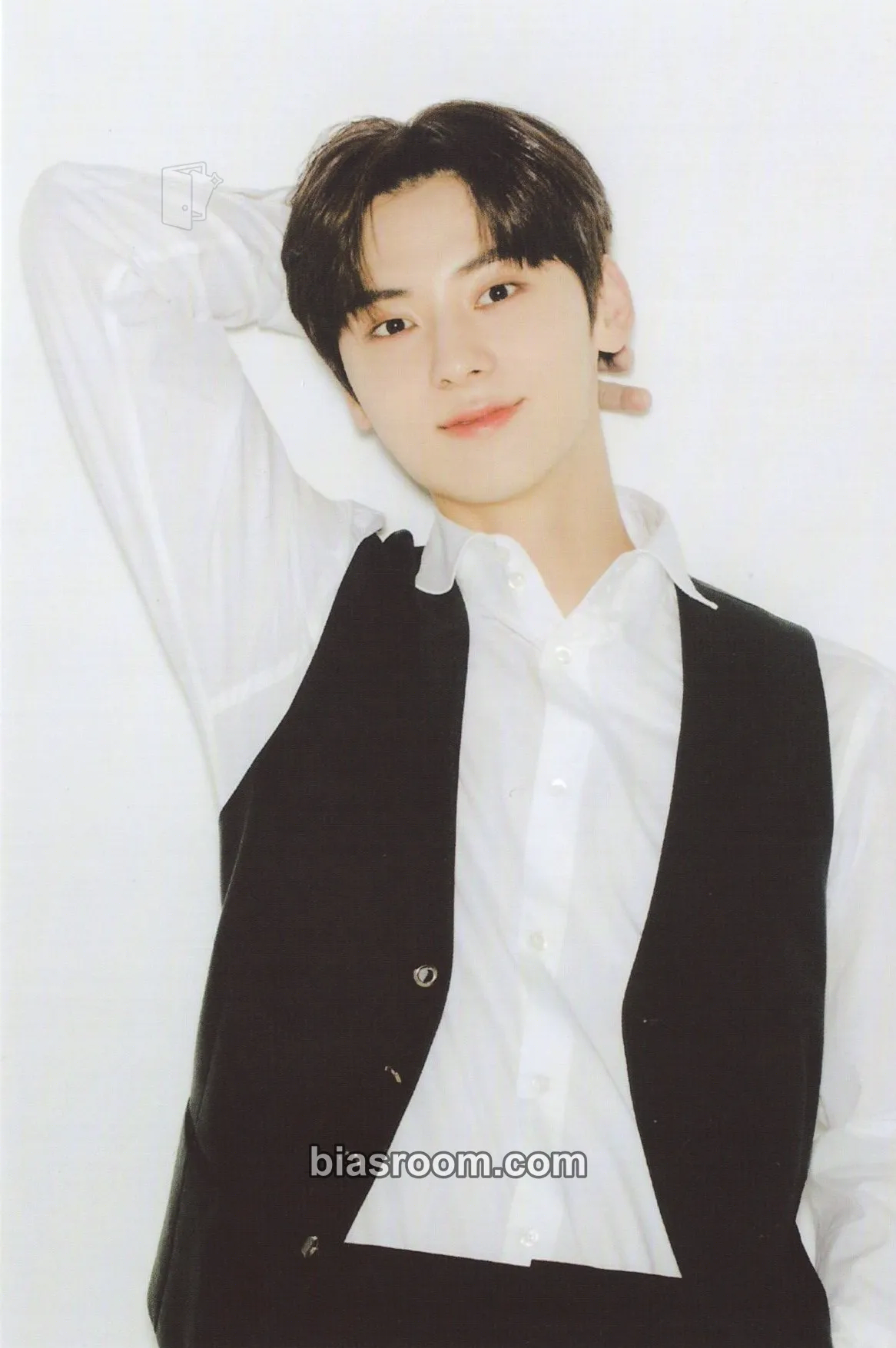 Minhyun HYBE 2021 New Year's Eve Livestream Photocard - NU'EST - NU'EST K-pop photocard