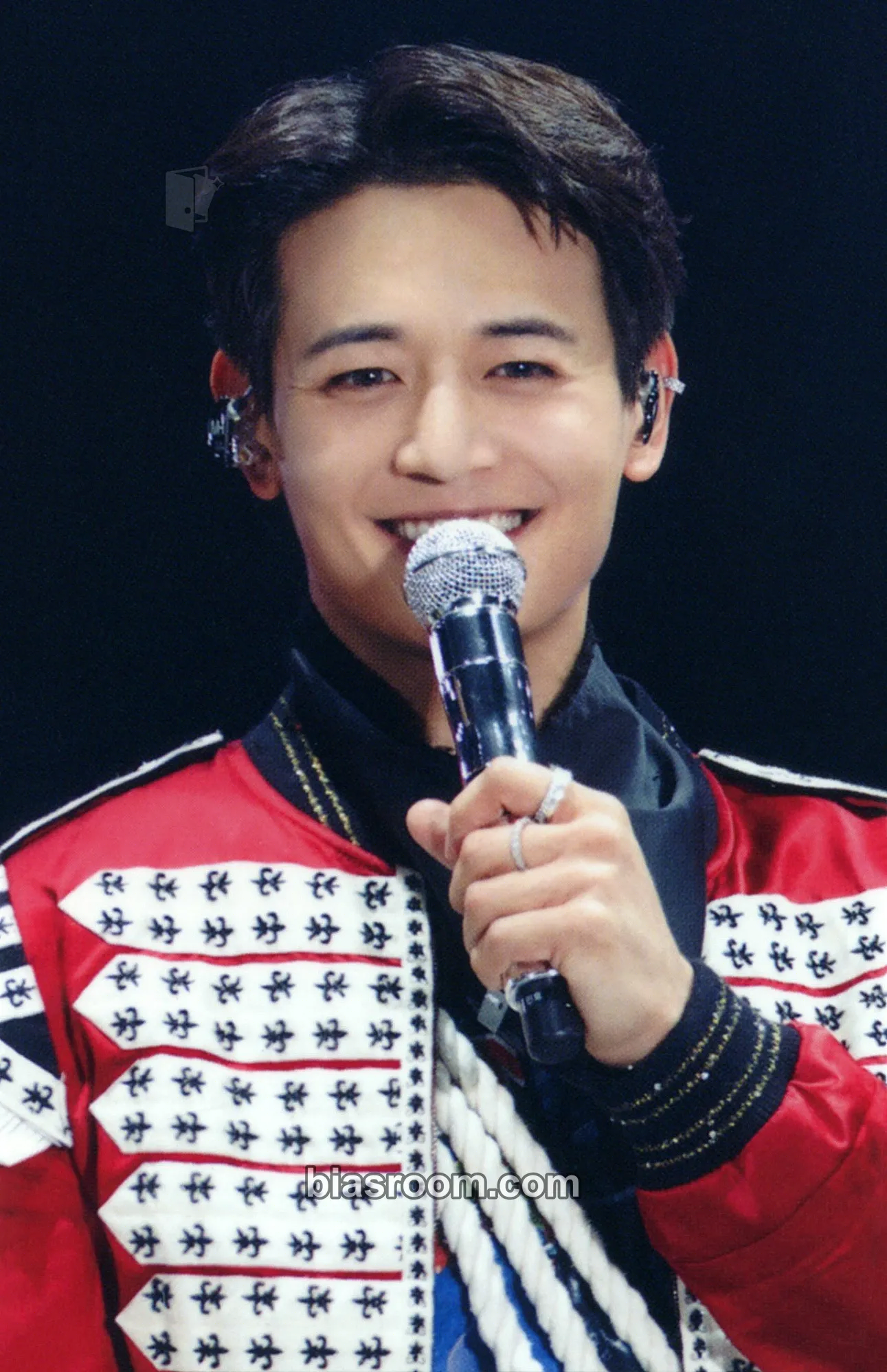 Minho SHINee World VI: Perfect Illumination Photocard - SHINee - SHINee K-pop photocard