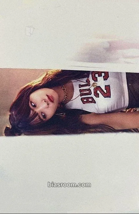 Momo ONCE Begins (2nd Anniversary) Photocard - TWICE - TWICE K-pop photocard