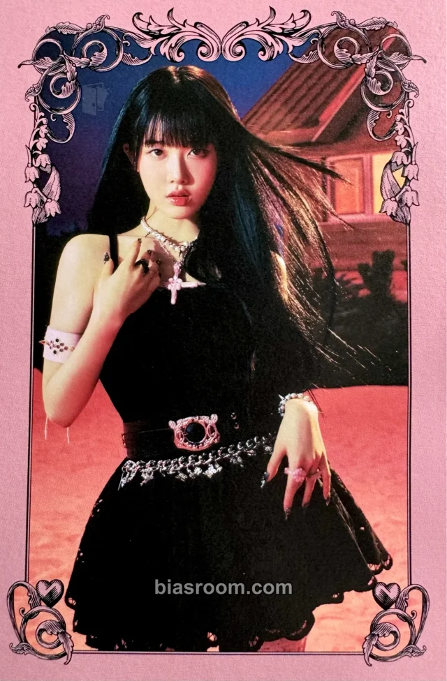 STAYC - Sieun - Metamorphic Album postcard album inclusion cheeky version