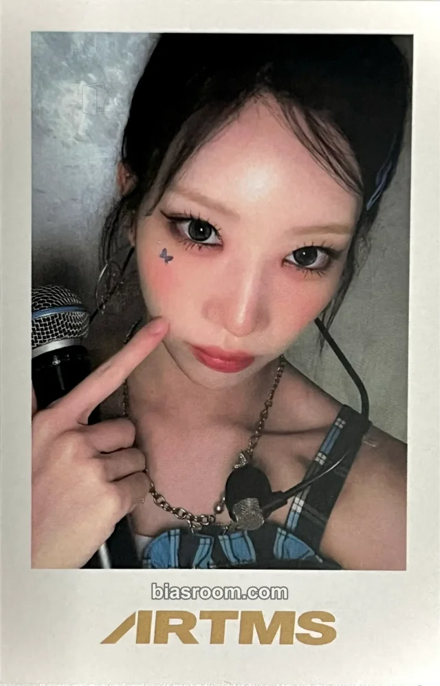 ARTMS - Kim Lip - Dall Album lucky draw (LD) everline online polaroid round 3