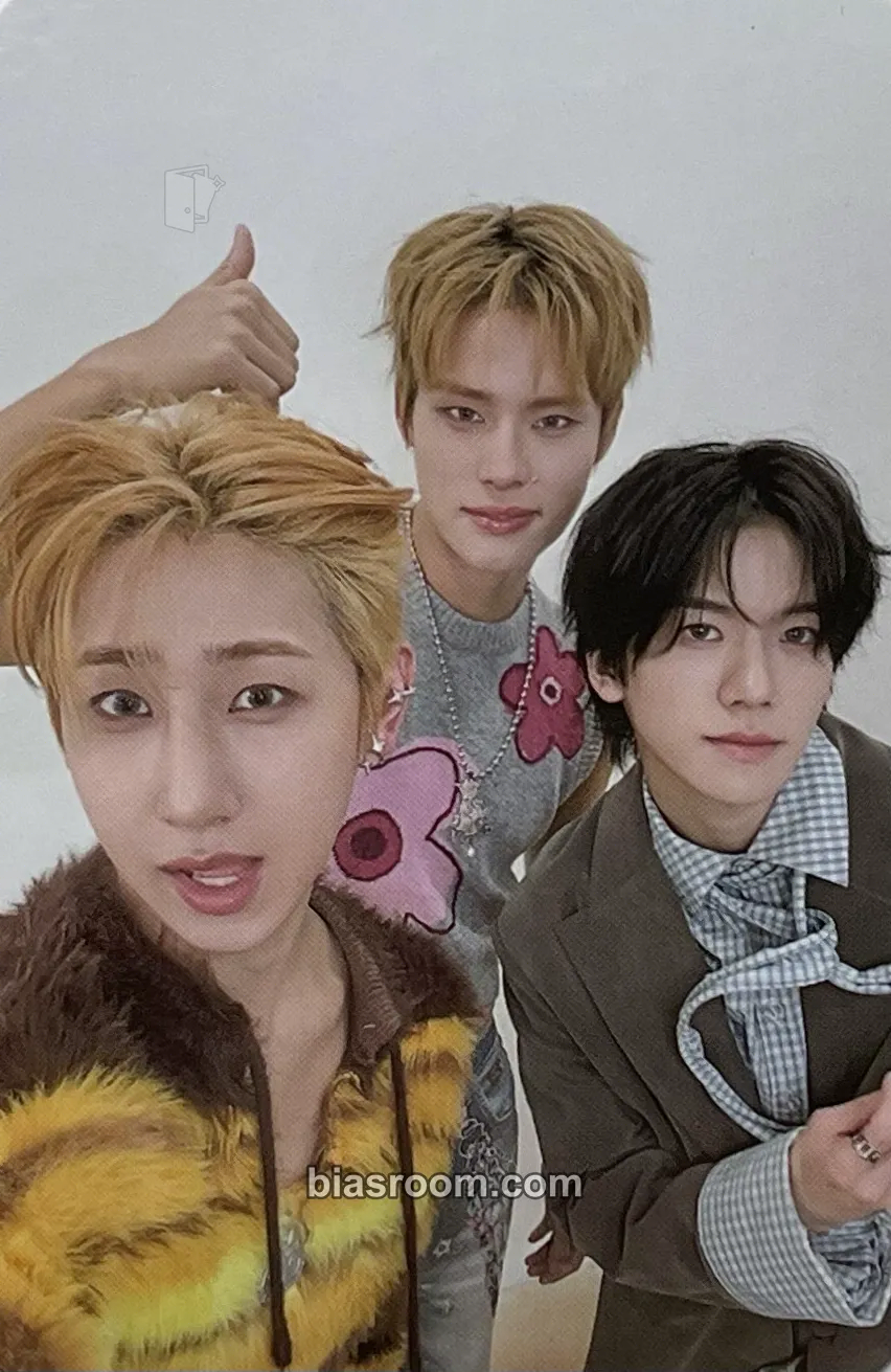 Shanghai SHOWCASE 《The First Beat》 Photocard - NEWBEAT - NEWBEAT K-pop photocard