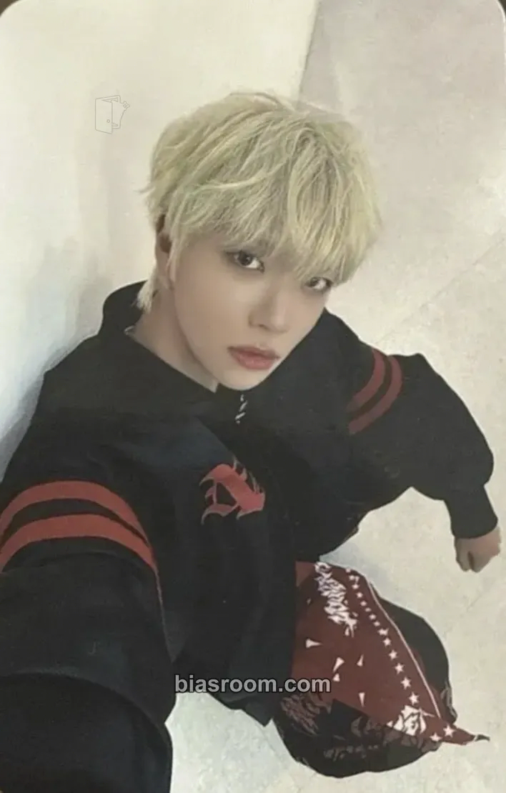 Yunhu Louder Than Ever Photocard - NEWBEAT - NEWBEAT K-pop photocard