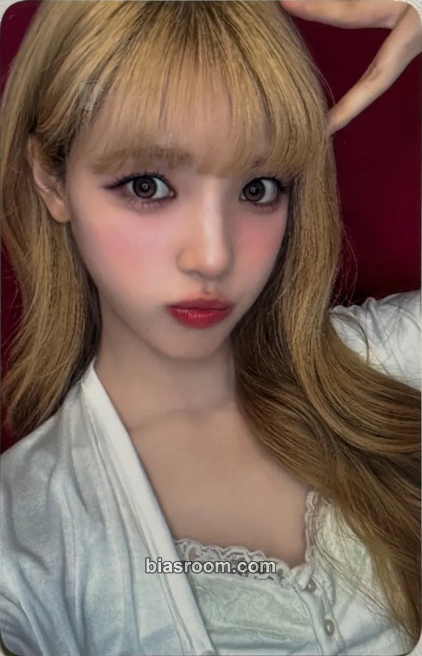 Yuha Lemon Tang Photocard - Hearts2Hearts - Hearts2Hearts K-pop photocard