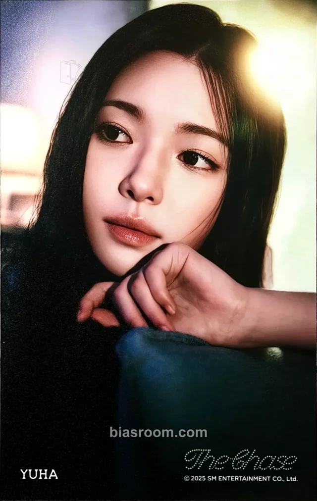 Hearts2Hearts - Yuha - The Chase Album 4x6 photo photo print photo set merch inclusion