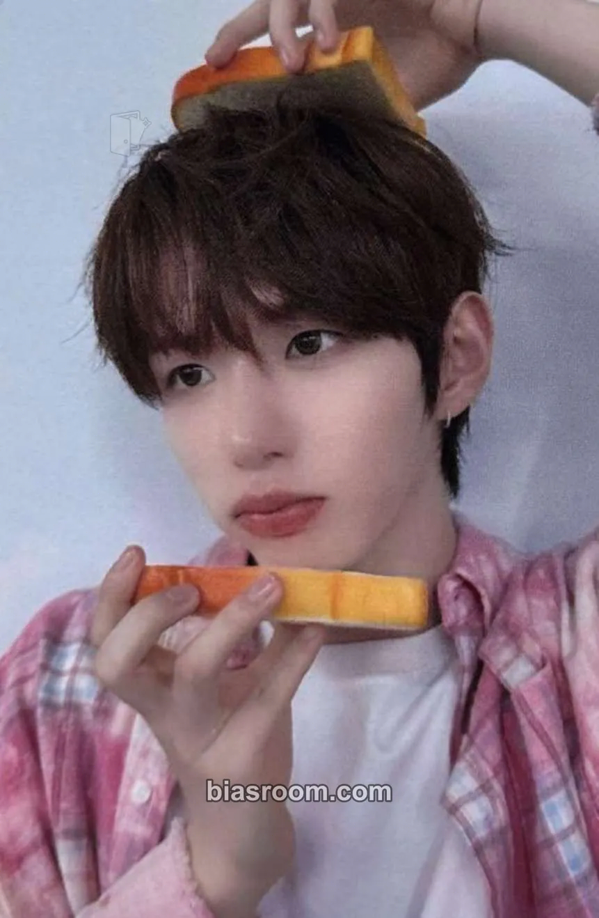 Sungjun SET BY US ONLY Photocard - TUNEXX - TUNEXX K-pop photocard