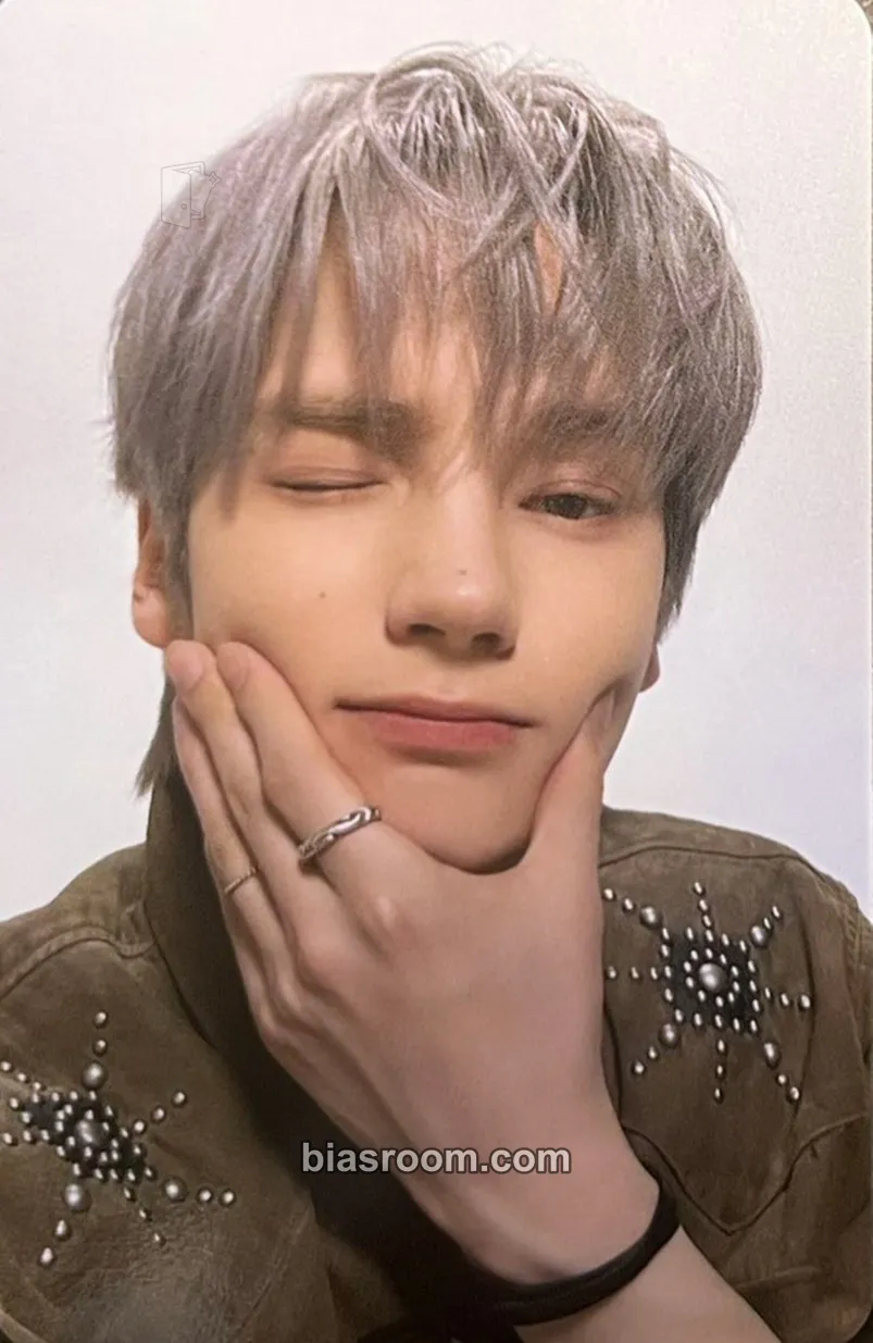Huening Kai Endless Ride: VR concert Photocard - TOMORROW X TOGETHER - TOMORROW X TOGETHER K-pop photocard