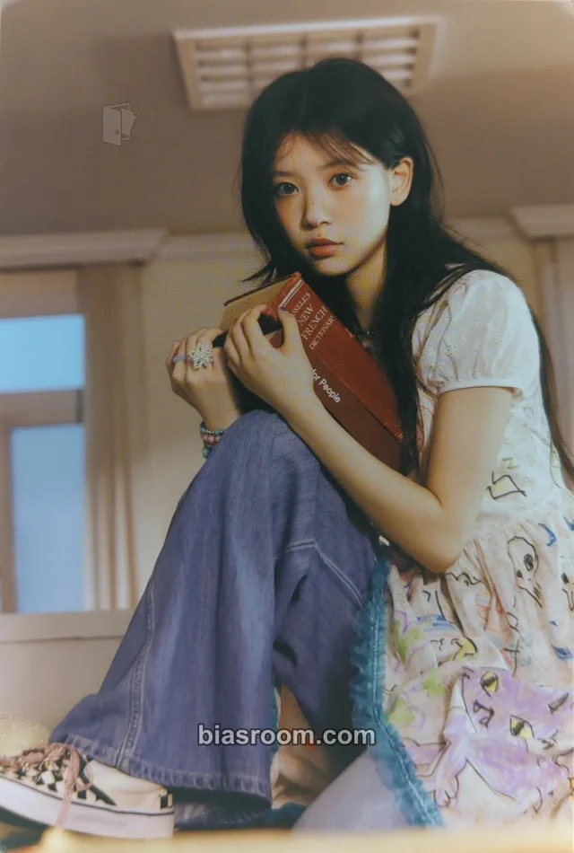 ILLIT - Moka - I'LL LIKE YOU Album merch merch inclusion photo set postcard with version