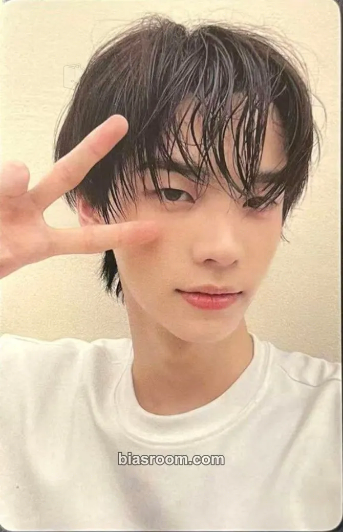 Shinyu SUMMER BEAT! Photocard - TWS - TWS K-pop photocard