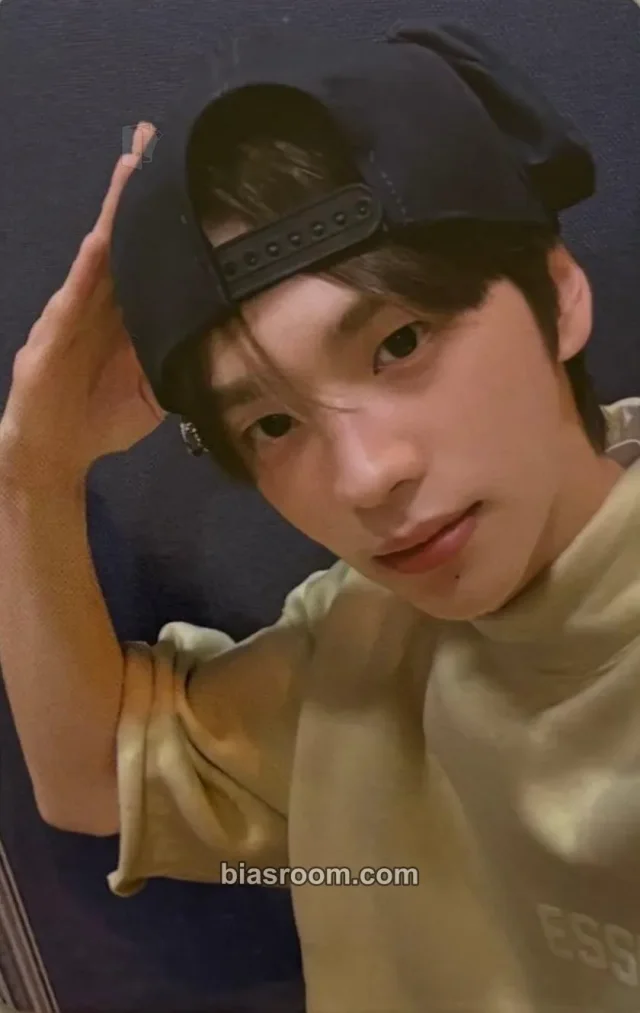 TWS - Shinyu - SUMMER BEAT! Album withfans / yizhiyu (yzy) video call (fancall) round 6