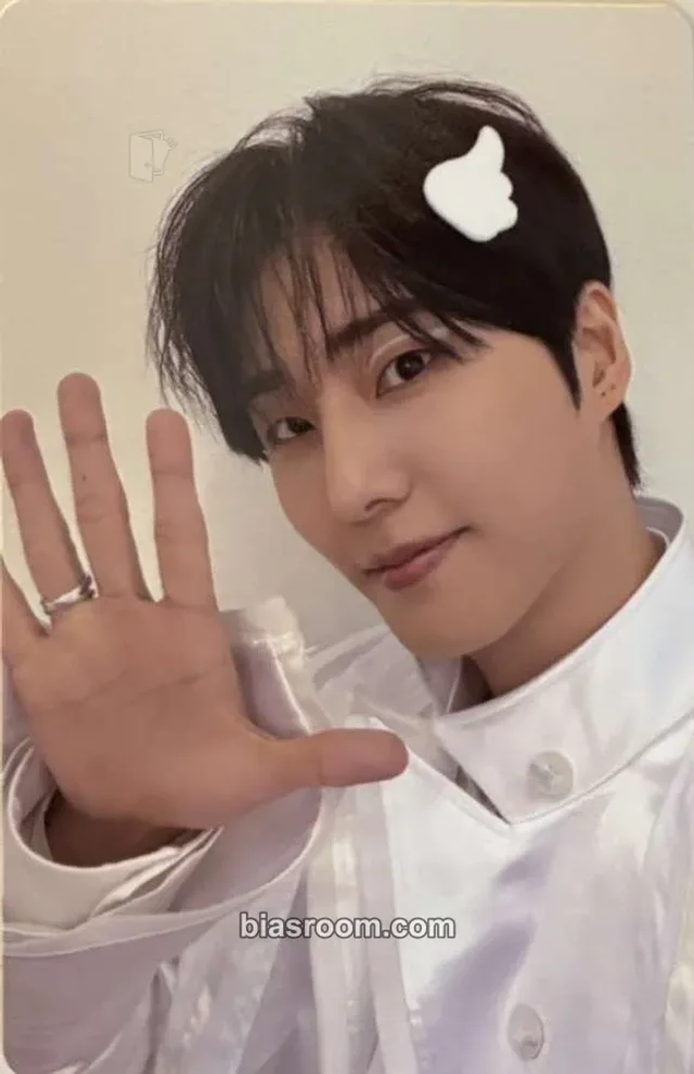 DAY6 - Young K - Youngest Album album photocard solo album wallet and keyring version