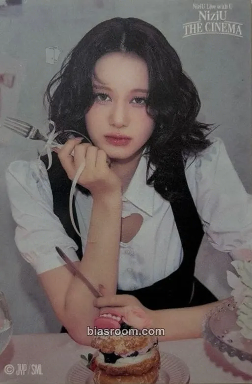 Nina NiziU Live With U 2026 “Niziu The Cinema” Photocard - NiziU - NiziU K-pop photocard
