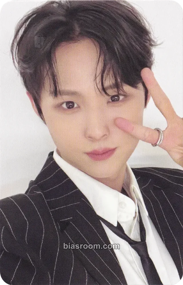 DKZ - Mingyu - Good to You (NINE to SIX) Album album photocard on version sub-unit album