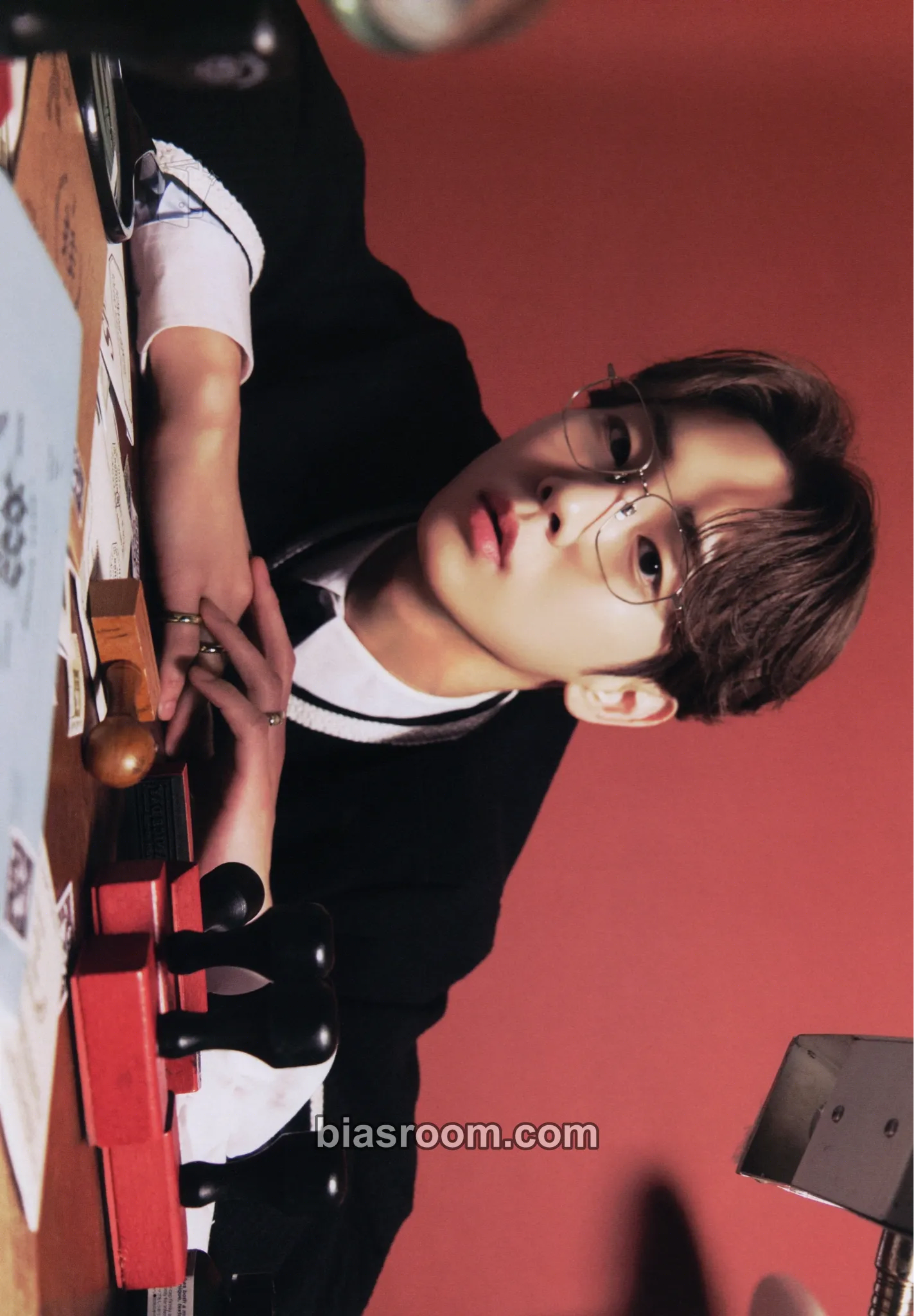 Key SHINee 2024 Season's Greetings Photocard - SHINee - SHINee K-pop photocard