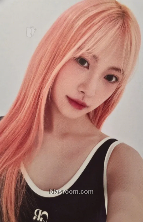 Liv Re:Scene Photocard - RESCENE - RESCENE K-pop photocard