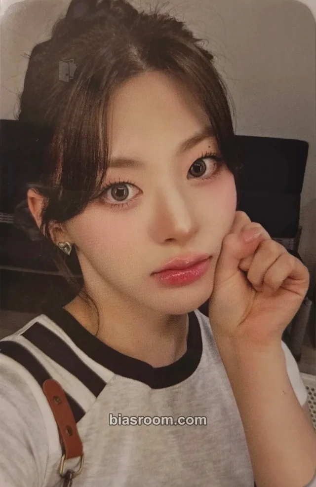 STAYC - Seeun - Metamorphic Album ktown4u cafe event