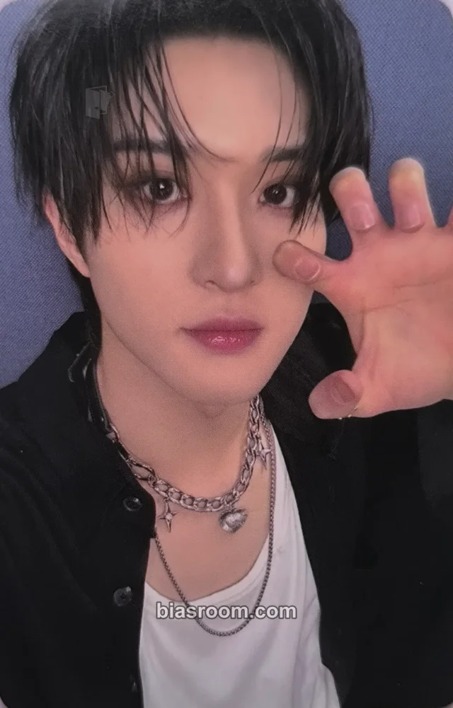 FANTASY BOYS - Kim Wooseok - UNDENIABLE Album everline trading card