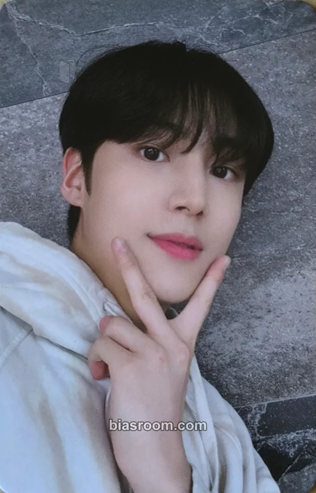 Younite - Eunsang - Youni-On Album makestar poca album pob (pre-order benefit)