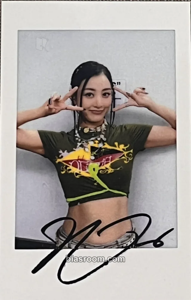 TWICE - Jihyo - THIS IS FOR Album withfans / yizhiyu (yzy) fansign polaroid round 2 shanghai winner benefit