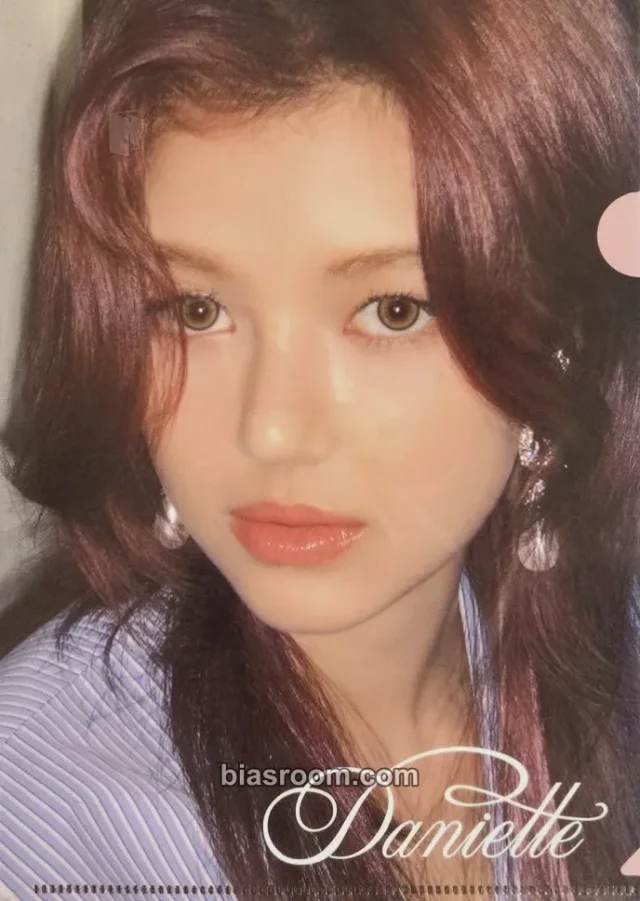 NewJeans - Danielle - NewJeans “OMG” Album ums japan (universal music store) pob (pre-order benefit) clear file transparent/translucent