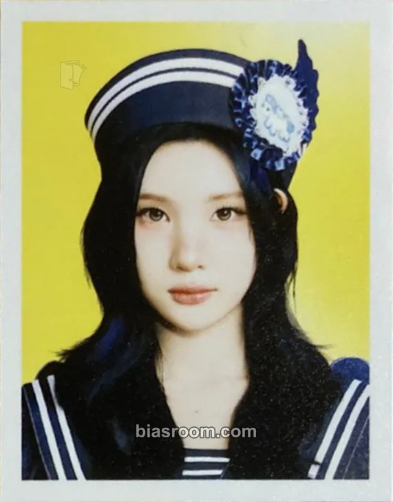 Juun Lemon Tang Photocard - Hearts2Hearts - Hearts2Hearts K-pop photocard