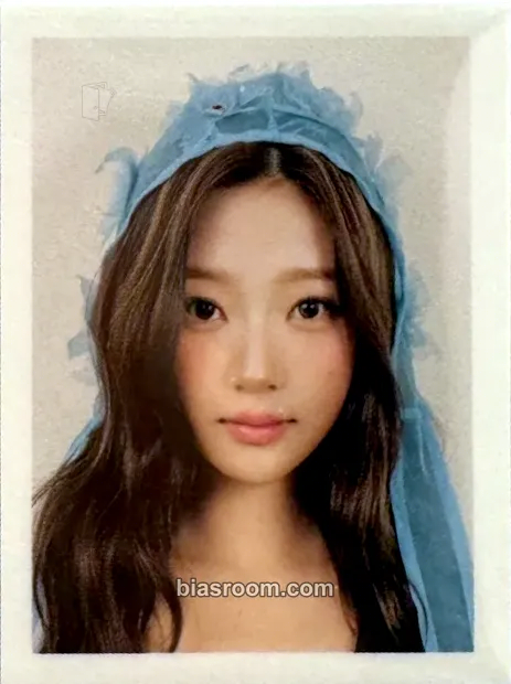 Stella House of H : Hide And Seek Photocard - Hearts2Hearts - Hearts2Hearts K-pop photocard