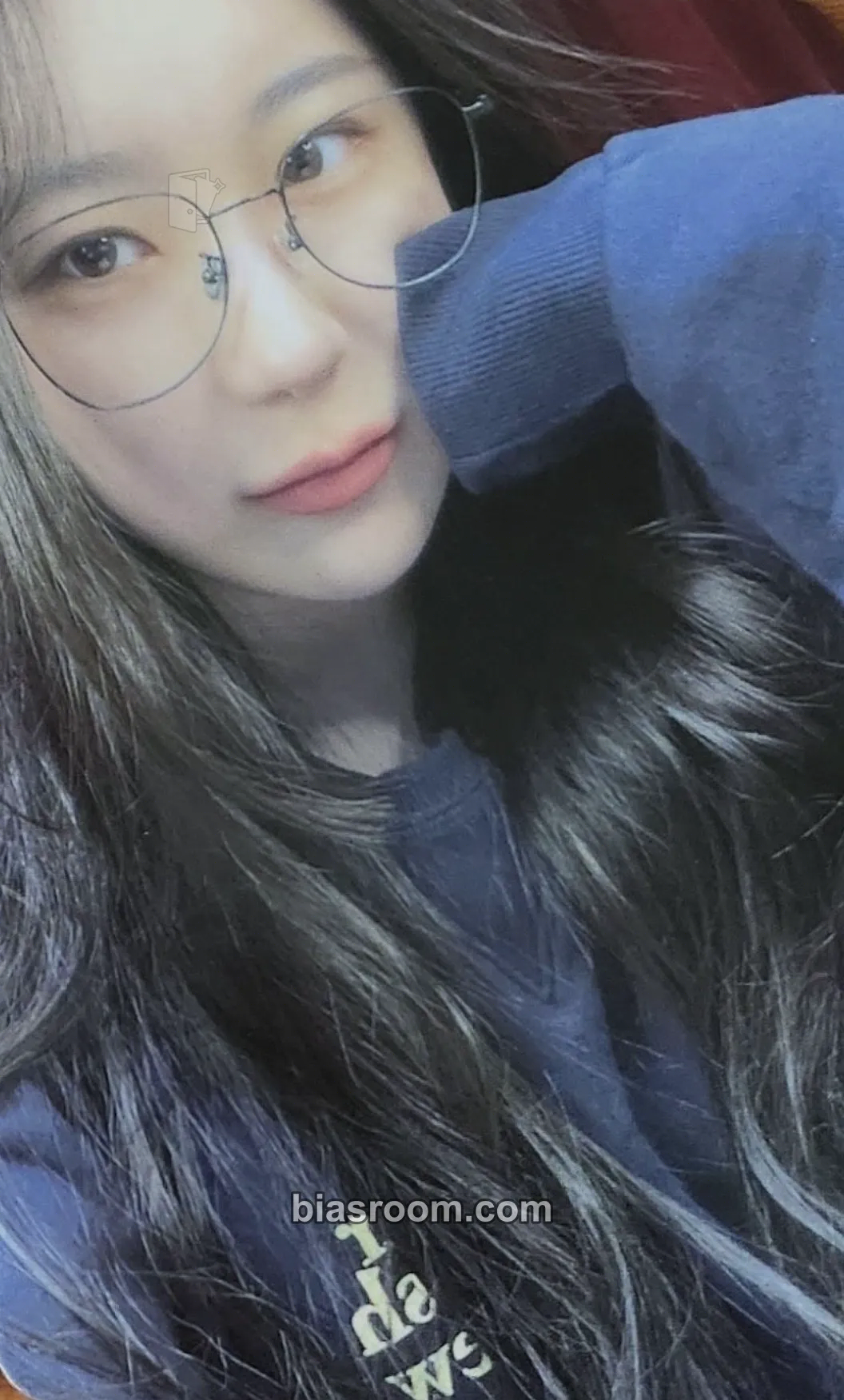 Lee Chaeyeon Hush Rush Photocard - Lee Chaeyeon K-pop photocard