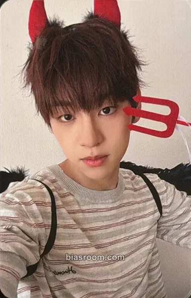 Dongyun Doogeundae Photocard - DRIPPIN - DRIPPIN K-pop photocard