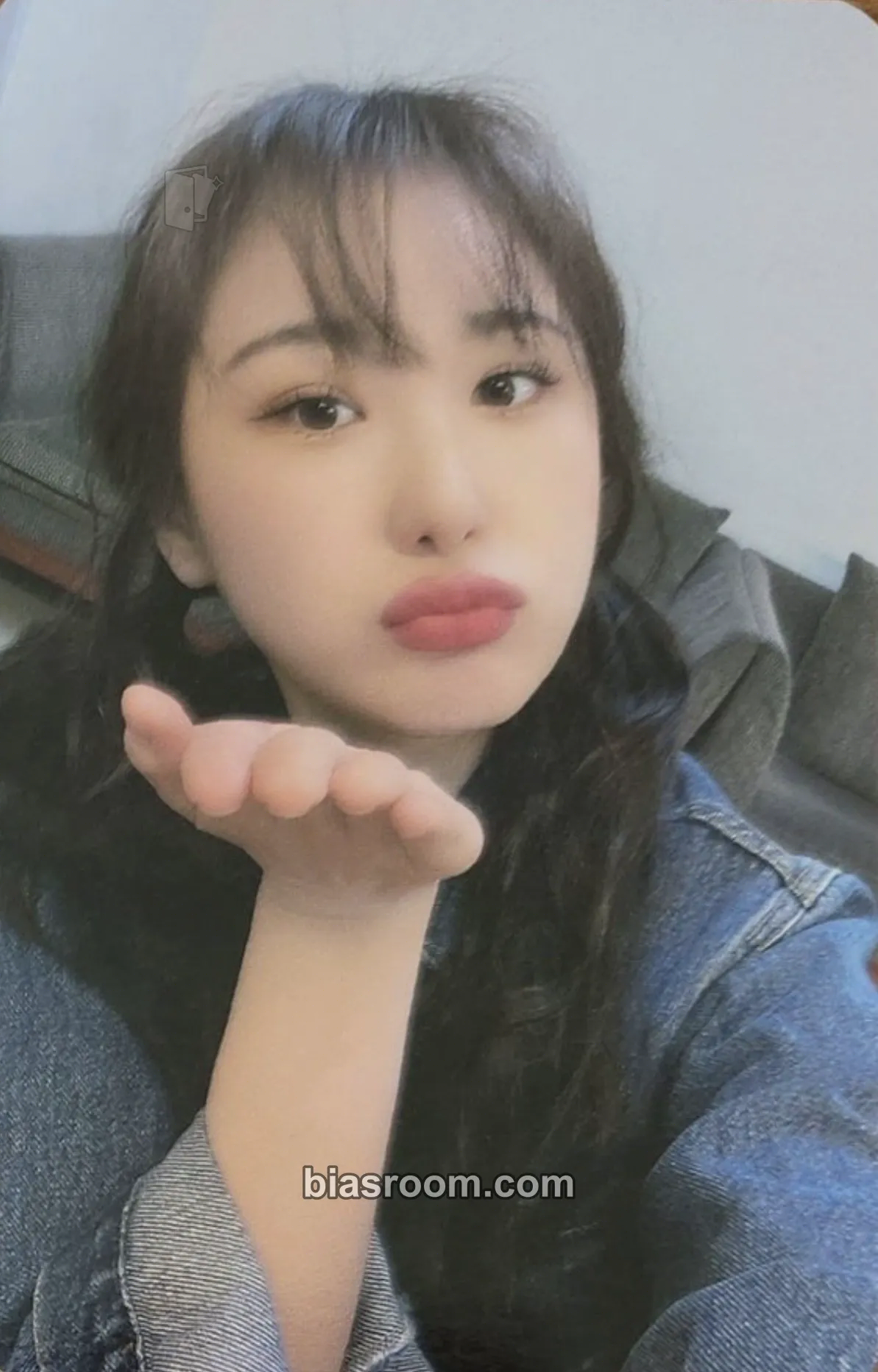 Lee Chaeyeon Hush Rush Photocard - Lee Chaeyeon K-pop photocard