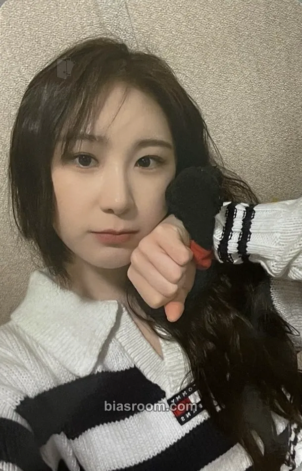 Lee Chaeyeon Hush Rush Photocard - Lee Chaeyeon K-pop photocard