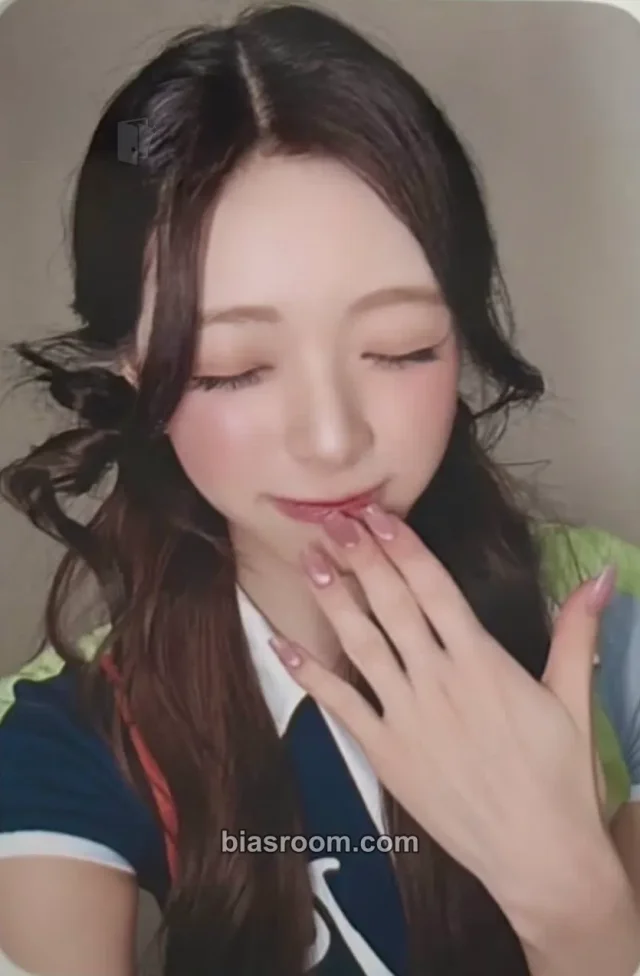 ITZY - Yuna - Motto Album makestar video call (fancall) round 12