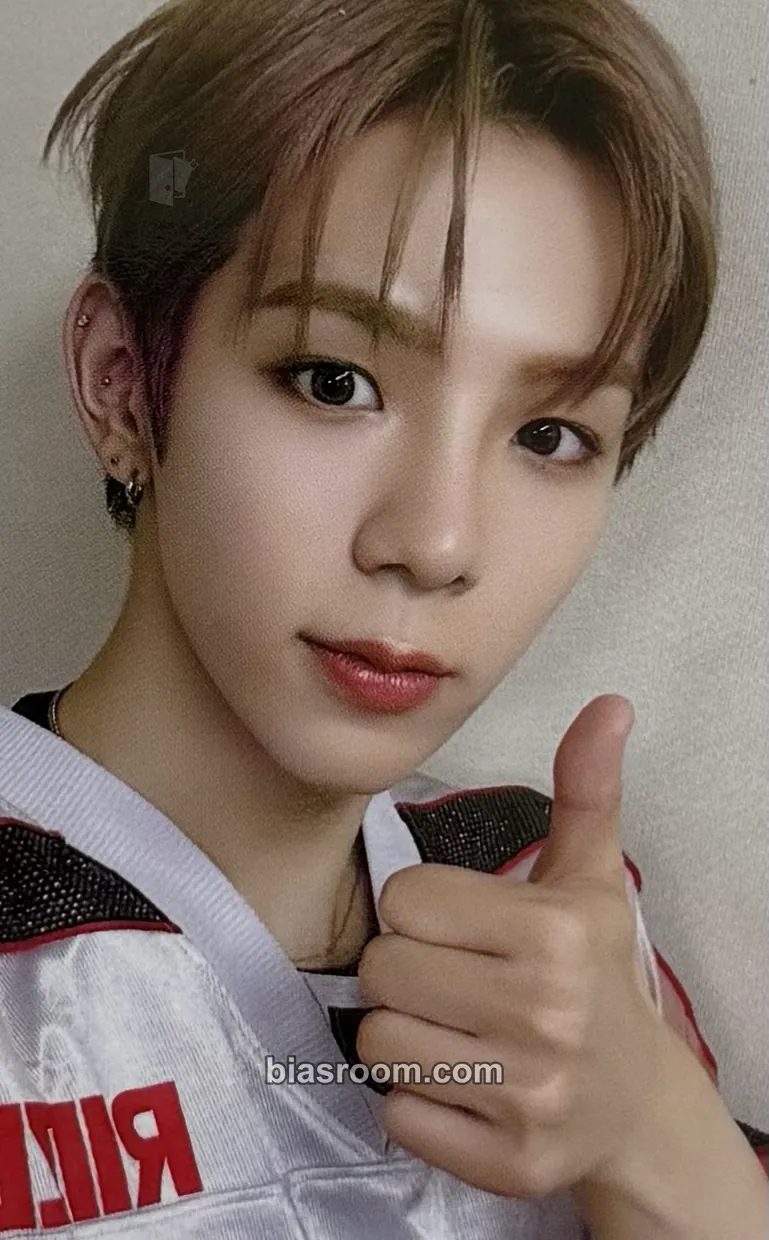 Shotaro RIIZE UP Pop-up Photocard - RIIZE - RIIZE K-pop photocard