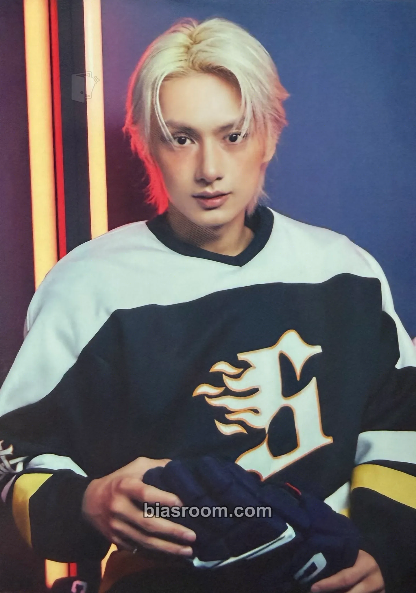 Jun 2025 Seventeen's Home Merchandise Photocard - SEVENTEEN - SEVENTEEN K-pop photocard