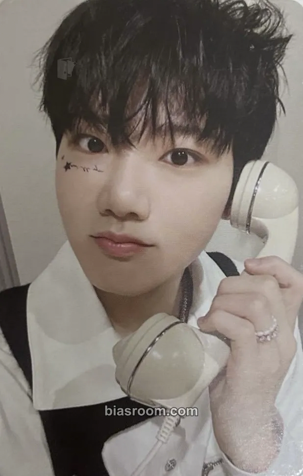 Junkyu THE SECOND STEP : CHAPTER TWO Photocard - TREASURE - TREASURE K-pop photocard
