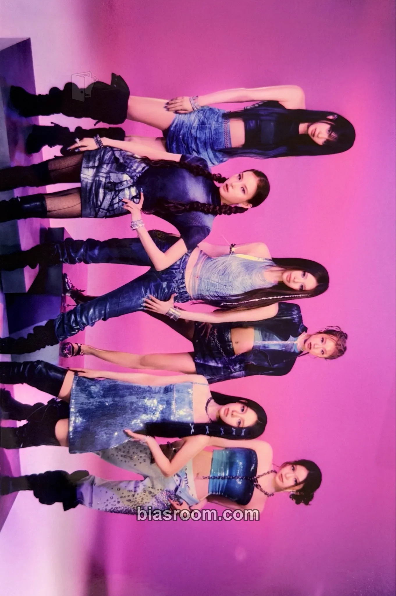 Set The Tempo Photocard - izna - izna K-pop photocard