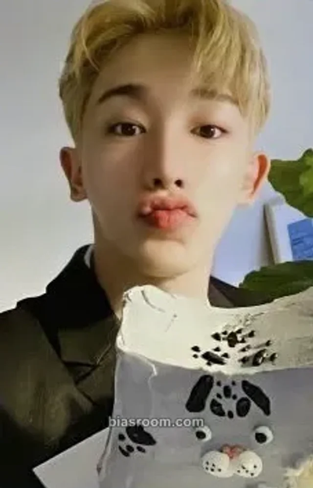 Wonho - Wonho - Love Synonym #1: Right for Me Album fancafe event bad image - replace