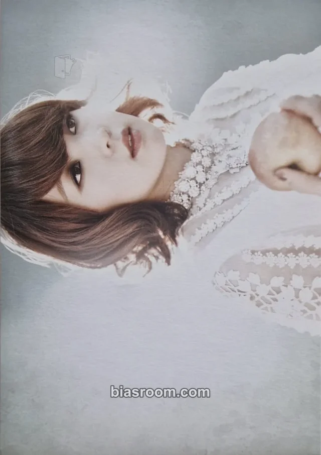 4Minute - Jiyoon - 2012 Season's Greetings Other kit inclusion season's greetings postcard item set