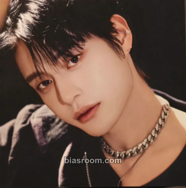 ZEROBASEONE - Jiwoong - Iconik Album square photo solo jacket version album inclusion