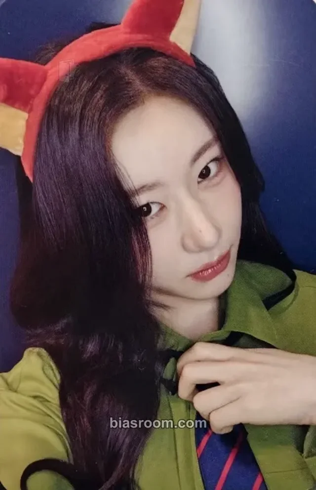 ITZY - Chaeryeong - Motto Album makestar china lucky draw (LD) round 2