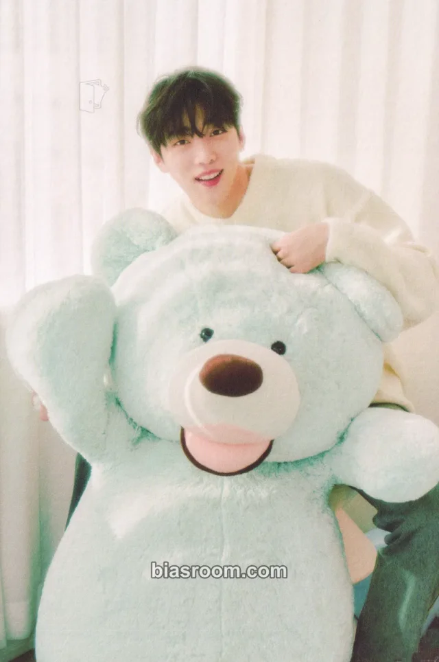 DKZ - Jaechan - 2024 JAECHAN's BIRTHDAY [EVE PARTY] Event merch inclusion postcard postcard book everline