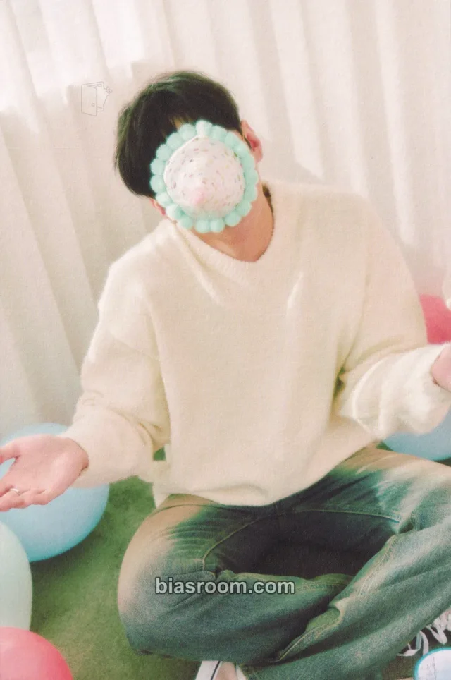 DKZ - Jaechan - 2024 JAECHAN's BIRTHDAY [EVE PARTY] Event merch inclusion postcard postcard book everline