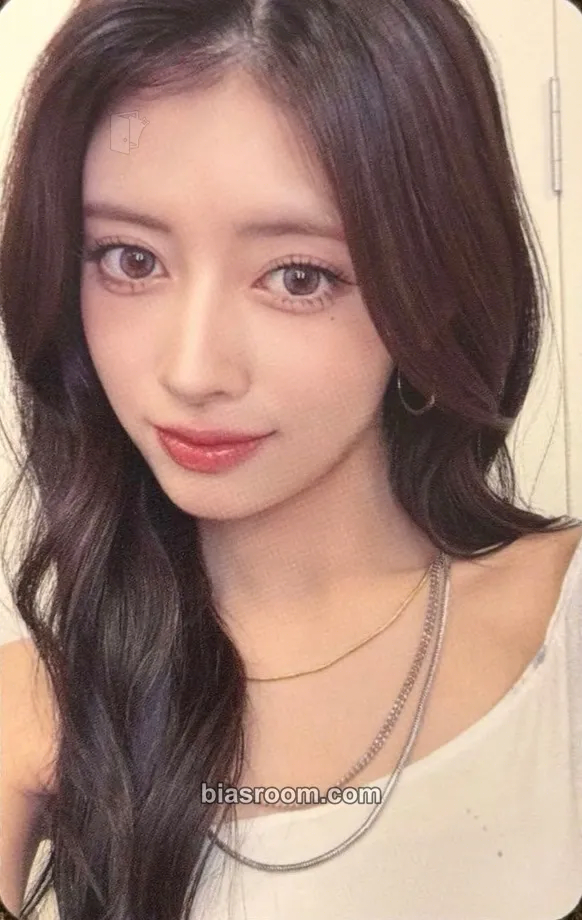 Rima Portfolio Photocard - NiziU - NiziU K-pop photocard