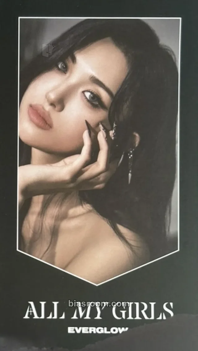 EVERGLOW - Aisha - All My Girls Album dark version message card album inclusion