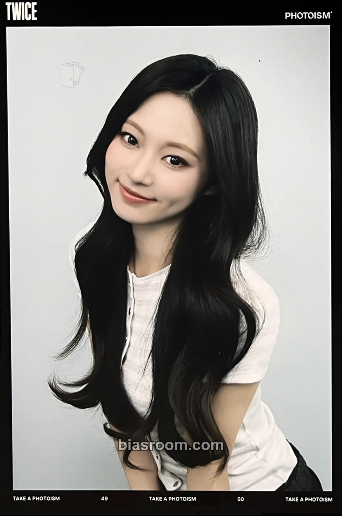 Tzuyu TWICE x photoism Photocard - TWICE - TWICE K-pop photocard