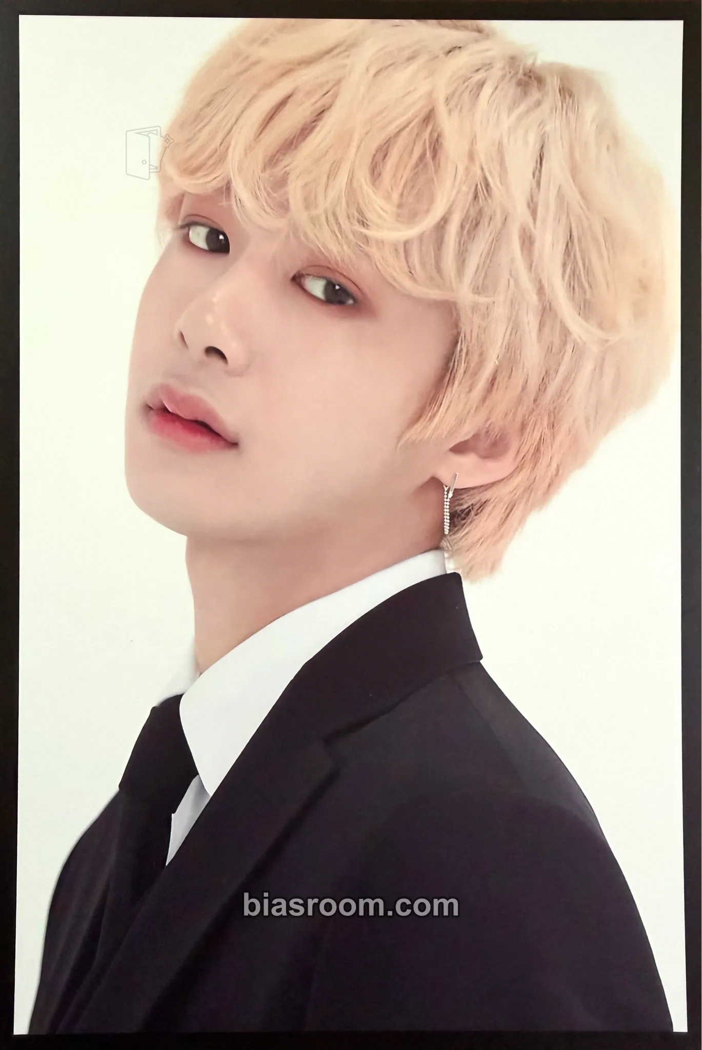Hyungwon 2018 World Tour - The Connect Photocard - MONSTA X - MONSTA X K-pop photocard