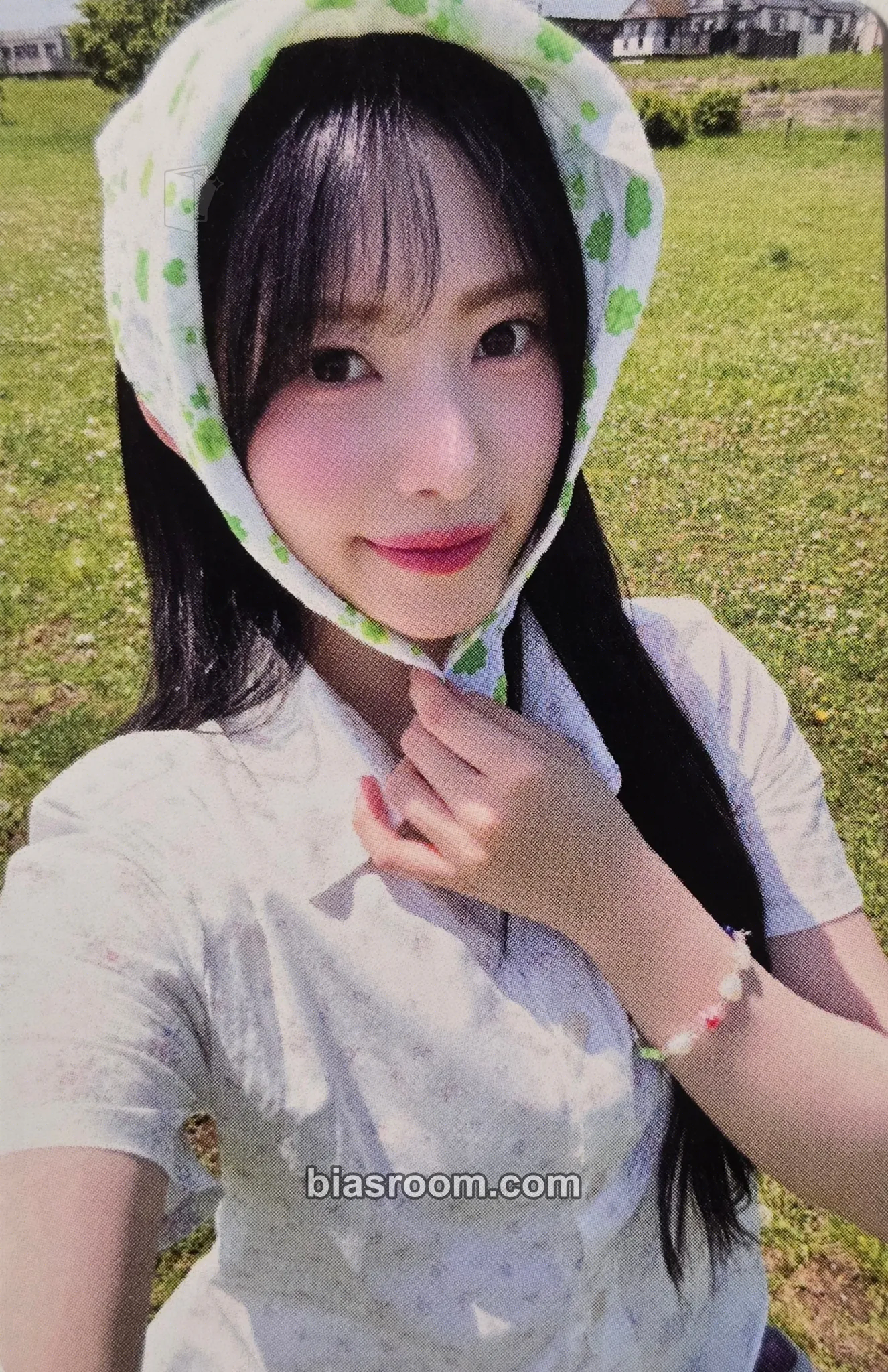 Liv Dearest Photocard - RESCENE - RESCENE K-pop photocard