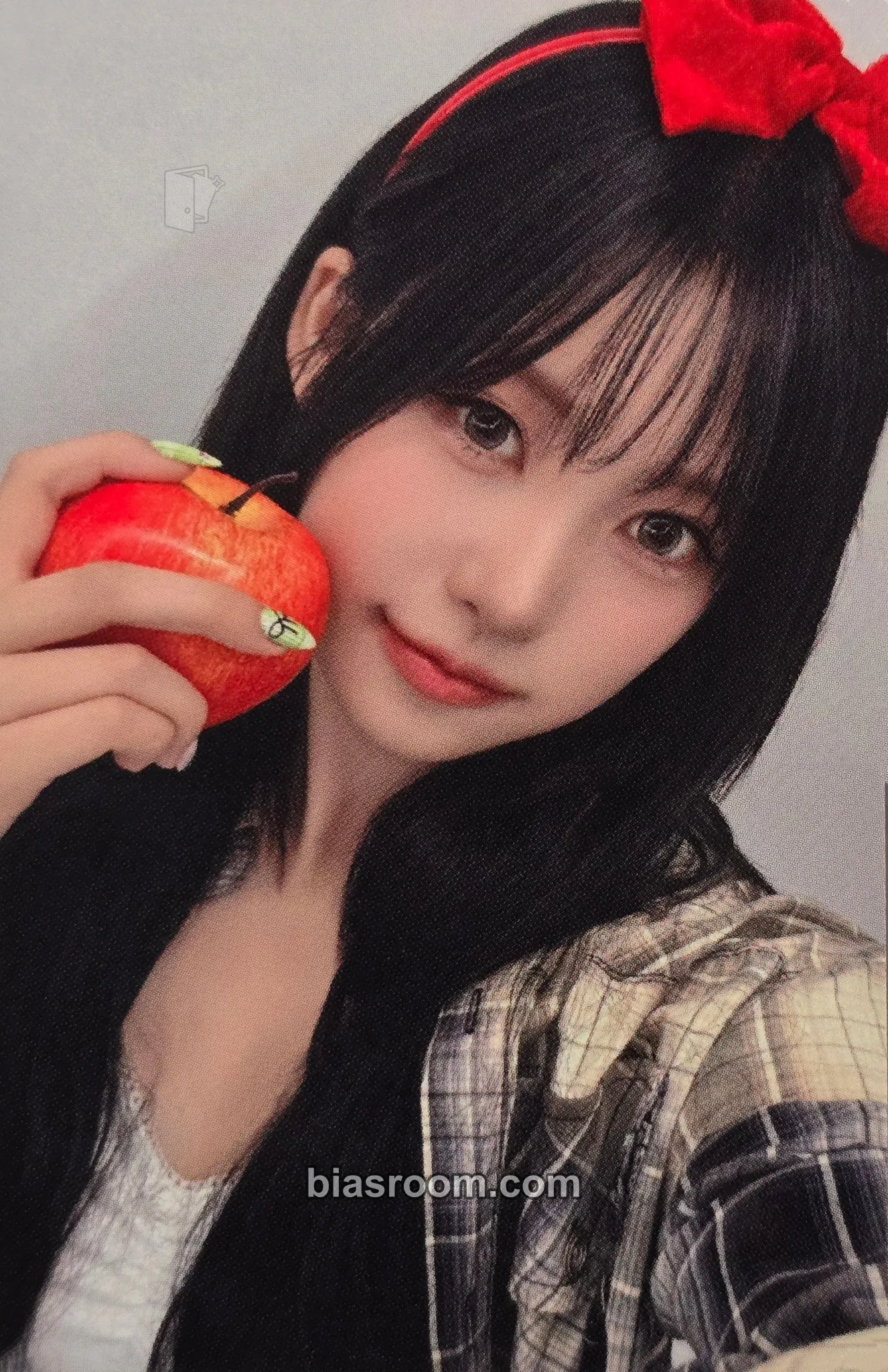 Liv Dearest Photocard - RESCENE - RESCENE K-pop photocard
